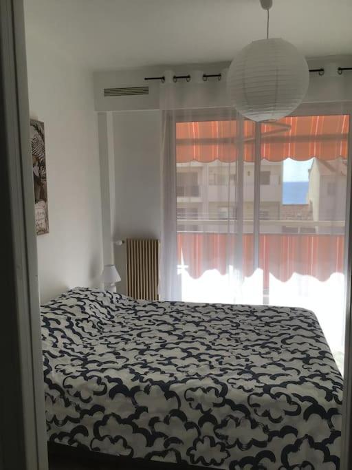Vue Mer, 2 Pieces Lumineux Nizza